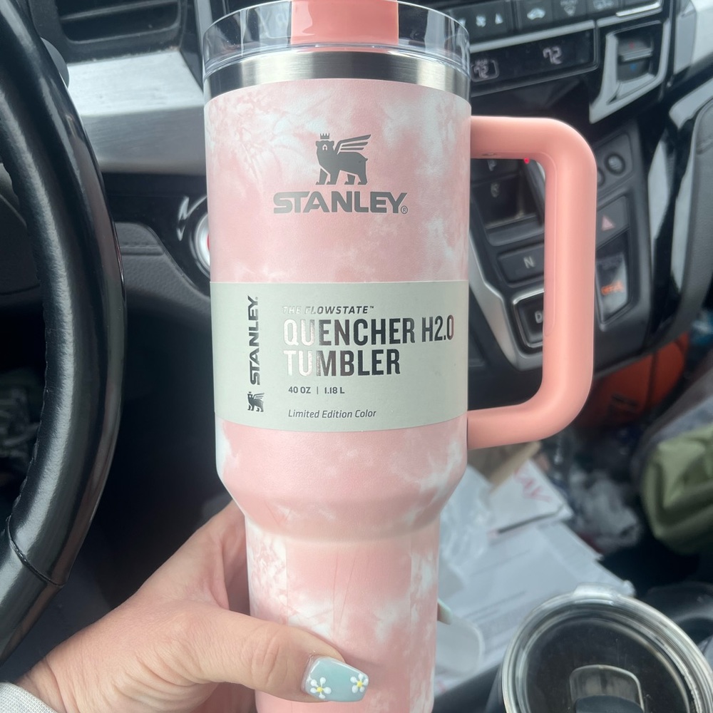 Brand new Stanley 40oz tumbler in limited edition peach tie dye